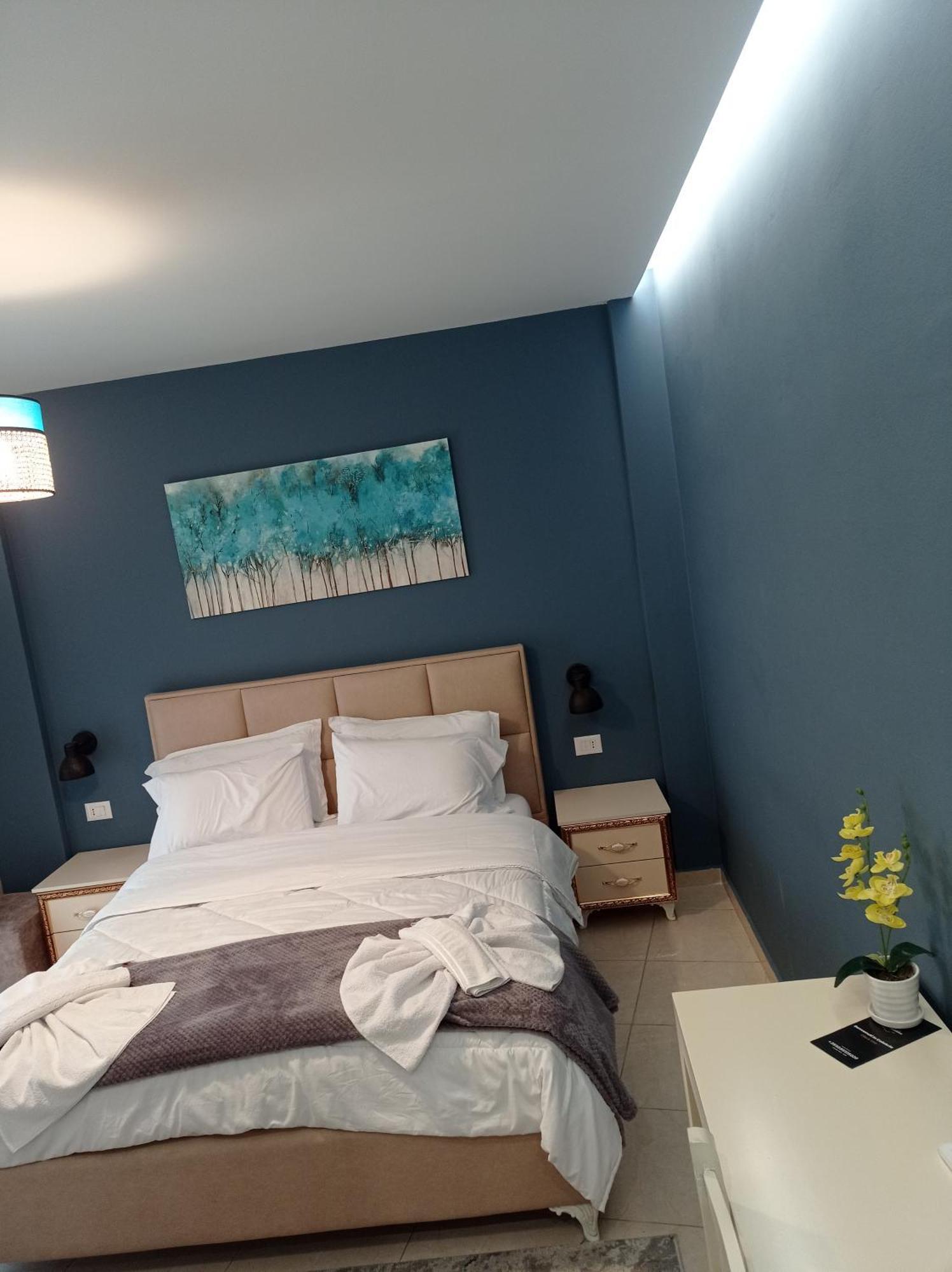 Ajilin Hotel Rooms Корча Екстер'єр фото