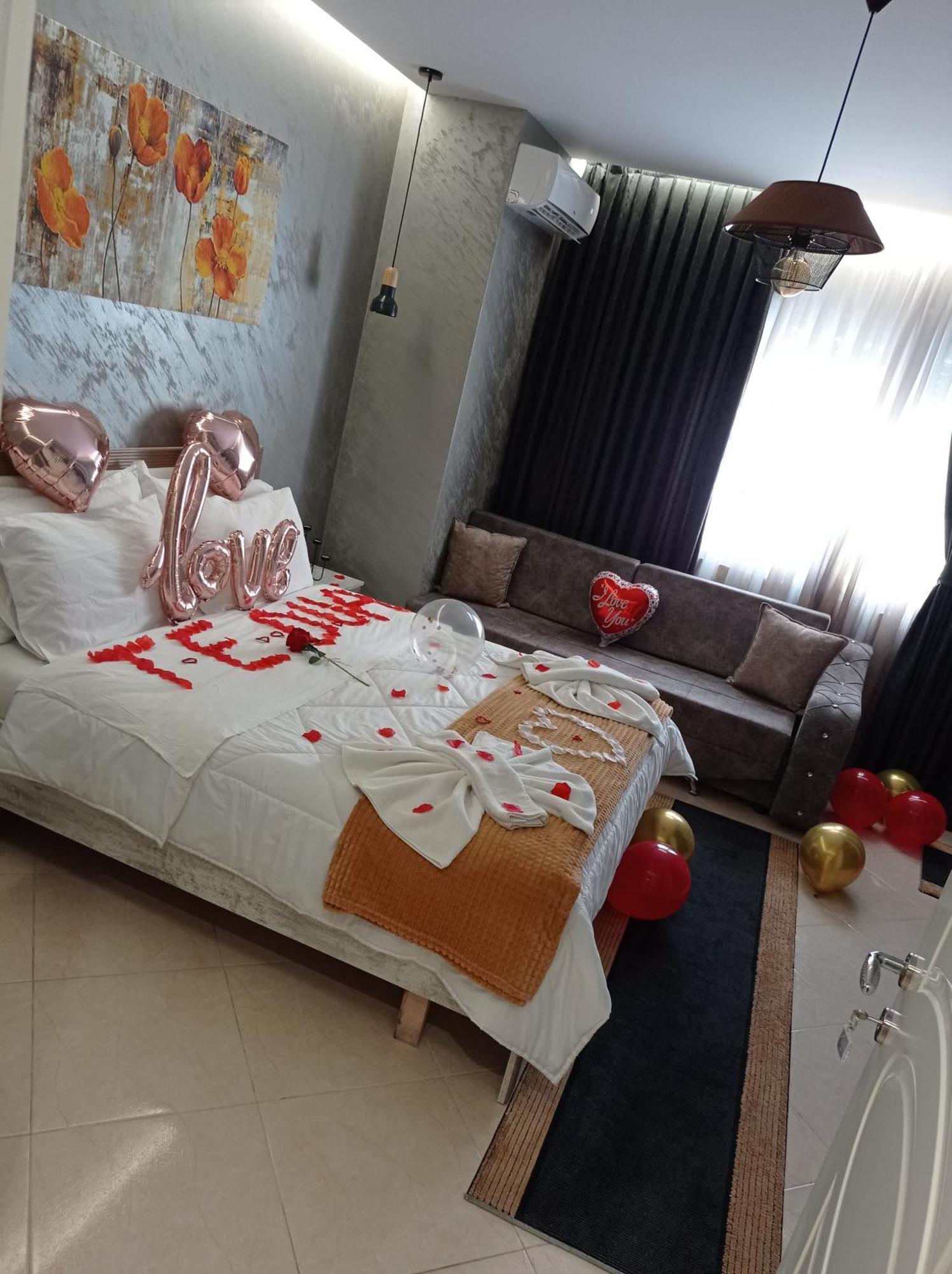 Ajilin Hotel Rooms Корча Номер фото