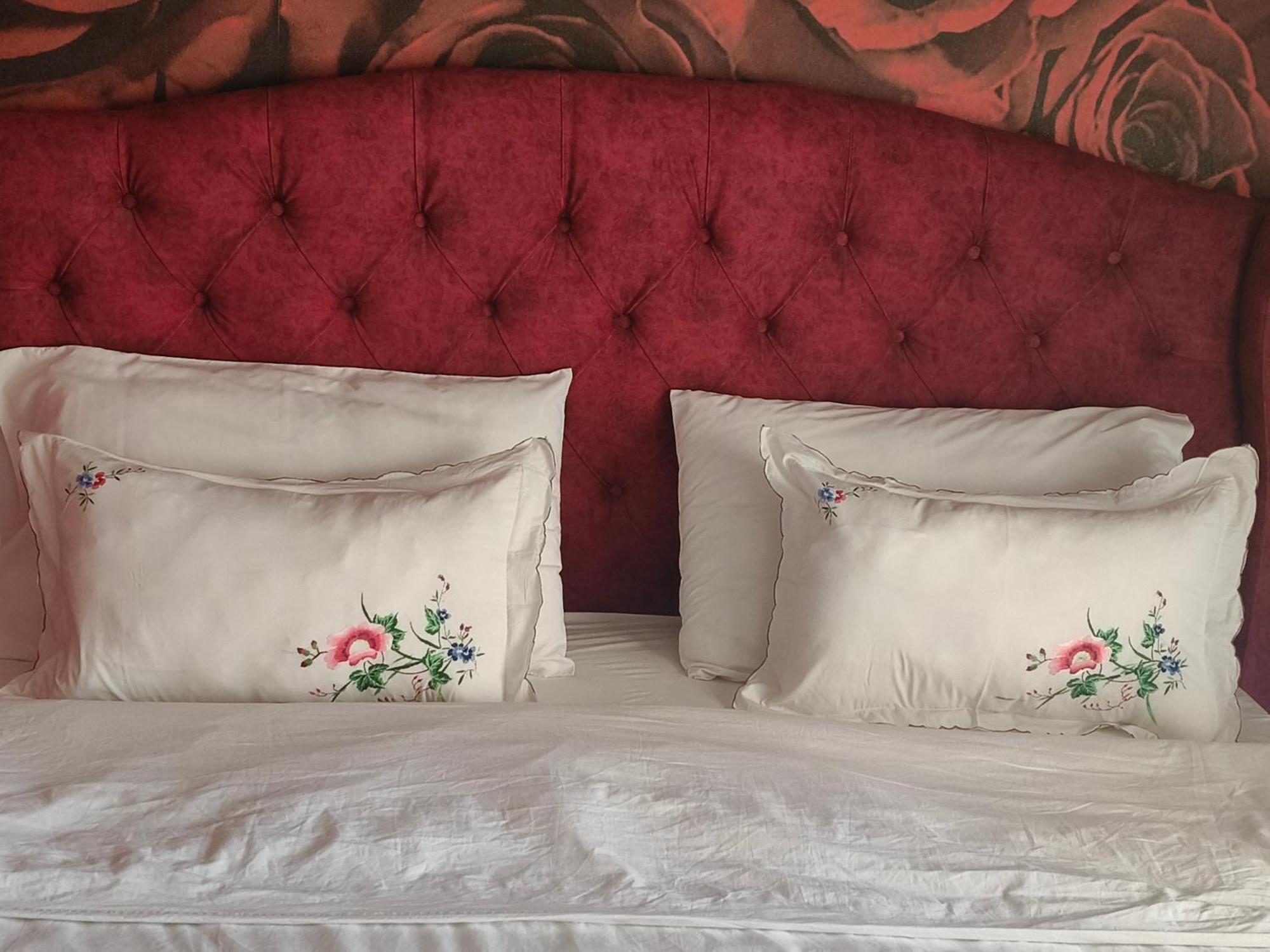 Ajilin Hotel Rooms Корча Номер фото